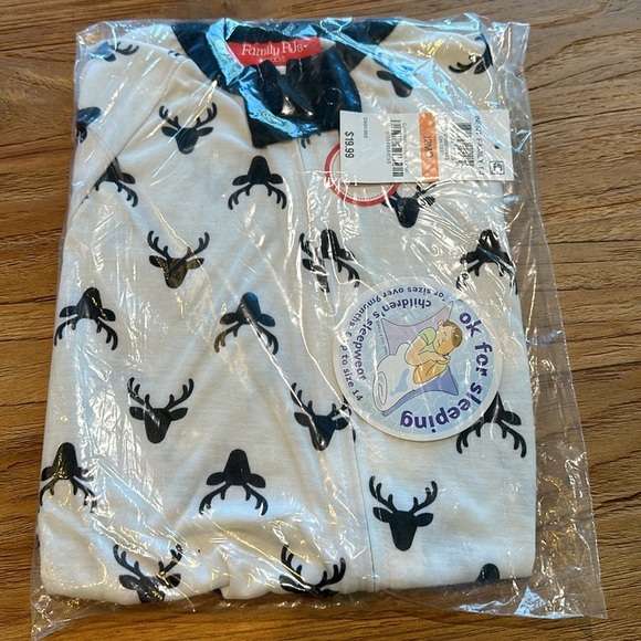 Family PJs Pajamas Baby Infant Toddler Zip Front Footies Matching Deer Print NWT - Picture 3 of 6